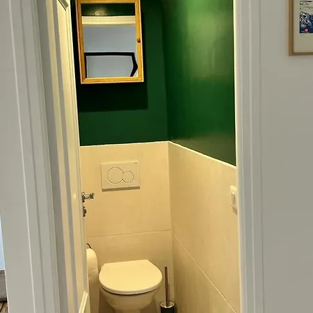 Charming 2p Renovated With Terrace Beach Station And Shops On Foot 아파트