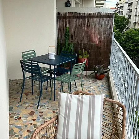 아파트 Charming 2p Renovated With Terrace Beach Station And Shops On Foot